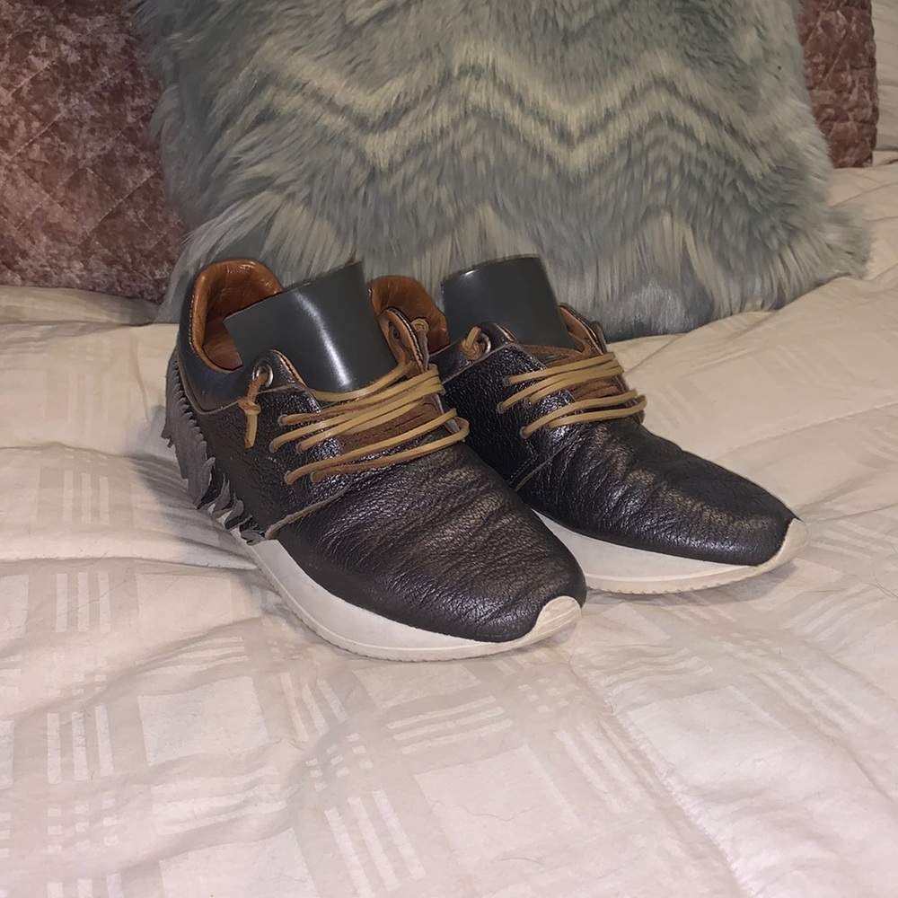 EsseUtEsse fringe silver / gray / metallic sneakers 37